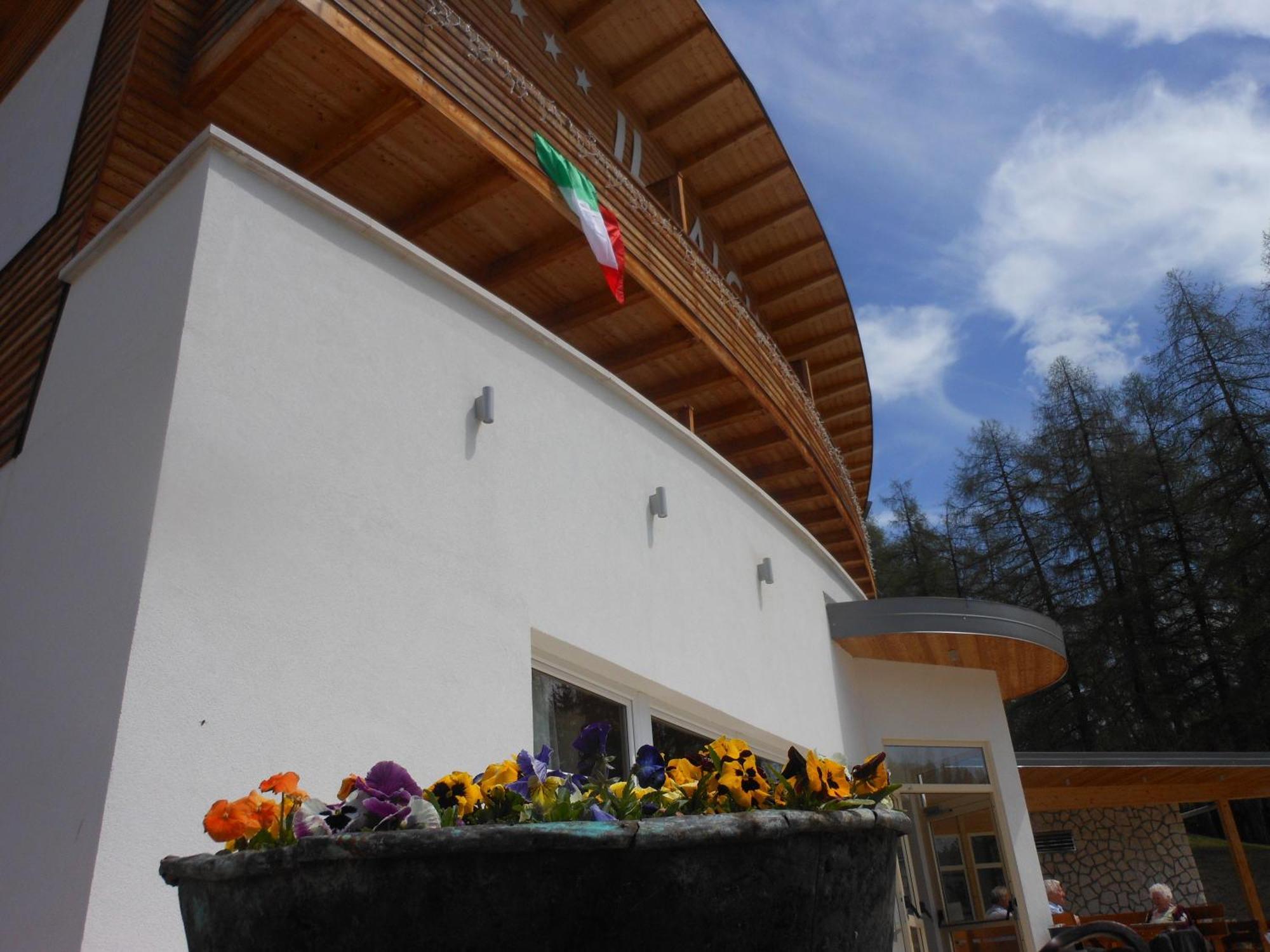 Il Falchetto Sarnonico Extérieur photo